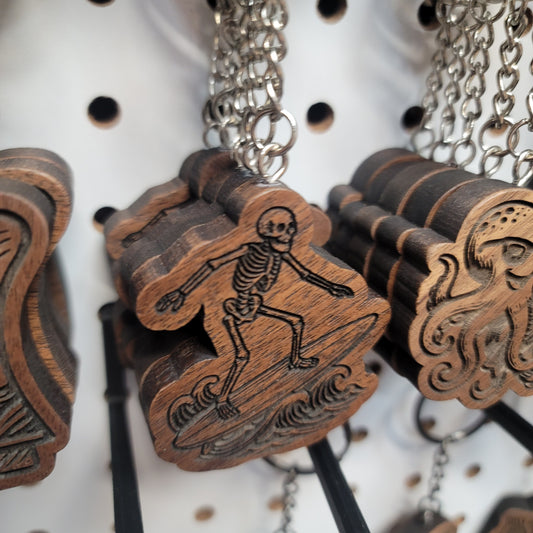 Surfer Die Keychain